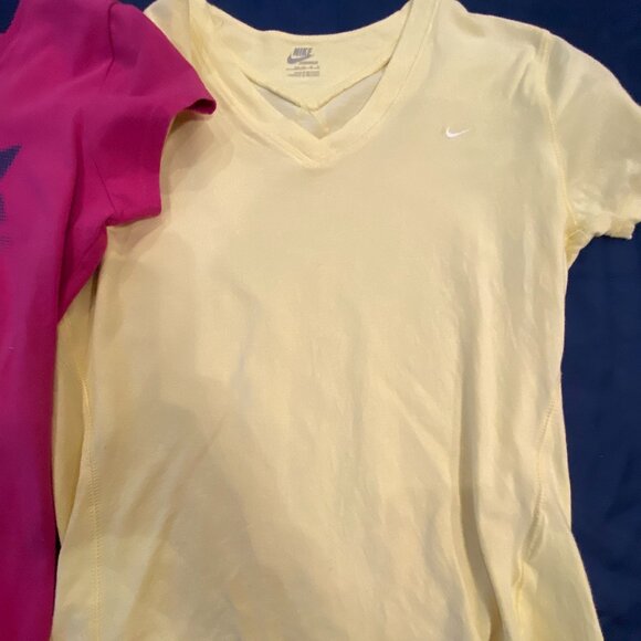 Nike T Shirt Womens Size M 3-PACK V Neck Fitted Short Sleeve - Picture 3 of 7